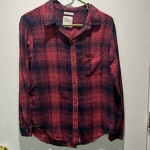American Eagle long sleeve paid shirt